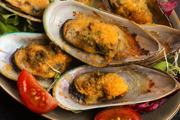 Homemade Baked Clams with Garlic and Parsley