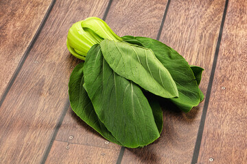 Raw asian Pak Choy salad