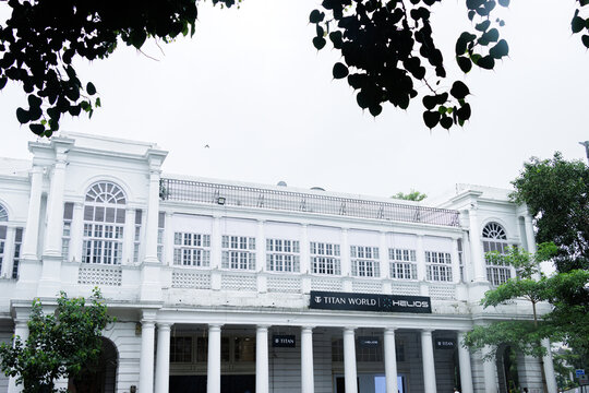 Helios connaught place hotsell