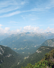 Naklejka premium Exploring the Natural and Cultural Wonders of Northern Italy