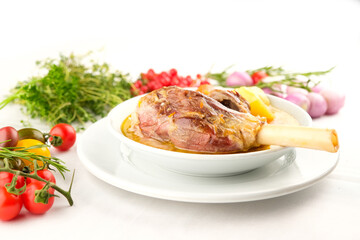 Turkish Elegance: Tender and Flavorful Kuzu İncik