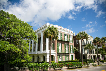 Pastel antebellum houses on the streets of Charleston, South Carolina