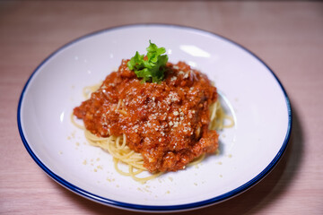 Spaghetti with tomato sauce