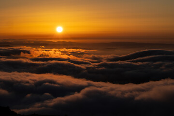 The sun as the protagonist of the sunset in the mountains of Asturias, Spain, on a summer day!