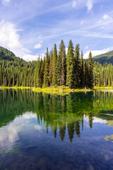 Fototapeta premium Scenic View of Island Lake in Fernie, BC, Canada