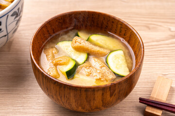 ズッキーニの味噌汁