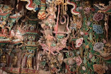Gilded sculptures & painted statues art of the Ming and Qing Dynasties in Minor Western Heaven...