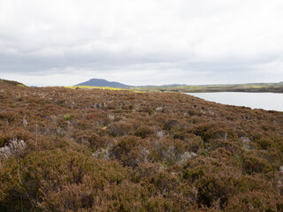 Vistas desde la zona del círculo de piedras de Pobull Fhinn, North Uist, Islas Hébridas, Escocia, Reino Unido