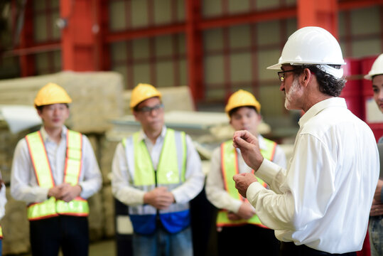 PRODUCTION SUPERVISOR VS MANUFACTURING ENGINEER visual data 3