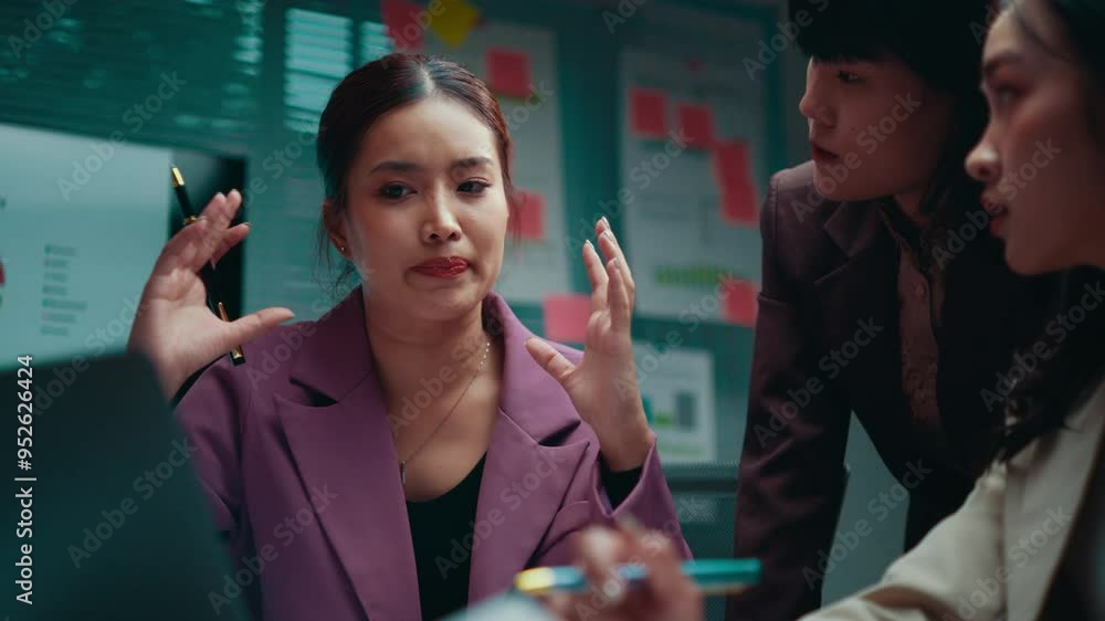 Poster businesswoman is leading a brainstorming session with her team in the office. they are discussing a 