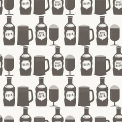 Beer bottle and frothy beer glass seamless vector pattern background. Hand-drawn alcoholic drinks bottles and mugs geometric backdrop. Retro lettering style. Brown white repeat for bar, business