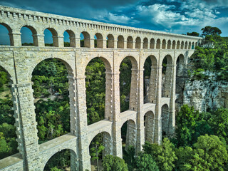 Fototapeta premium The Roquefavour Aqueduct near Aix-en-Provence (France)