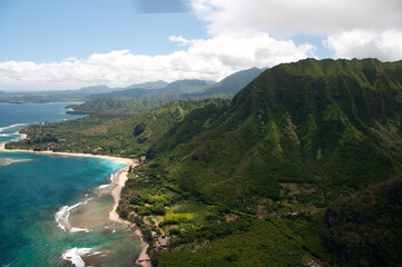 Obraz premium The Na Pali Coast in Kauai Hawaii From the Air