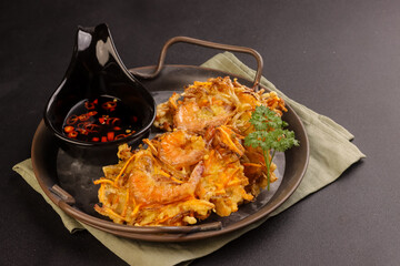 Ukoy Na Togue is Filipino Fritters Made of Bean Sprouts, Carrots and Shrimps.