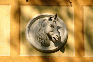 Sculpture of a horse's head from the front