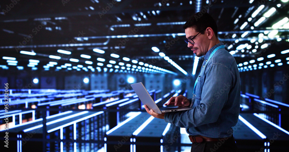 Poster analyst engineer in cloud data center