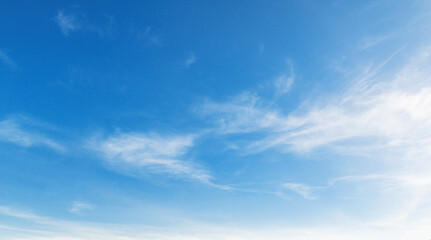  clear blue sky with a few clouds