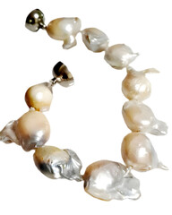 Elegant Baroque Pearl Bracelet