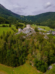 Luftbild von Burgruine Losenheim am Schneeberg