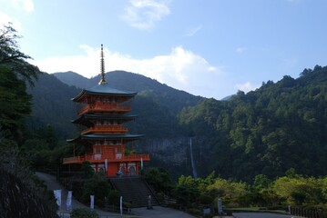 山の中の神社仏閣