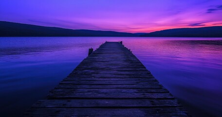Naklejka premium old wooden dock on the edge of Lake