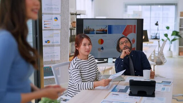 business brainstrom meeting discuss on concept net zero waste in business product produce process for decrease wasting time and material business determind aiming for green environtment esg ideas