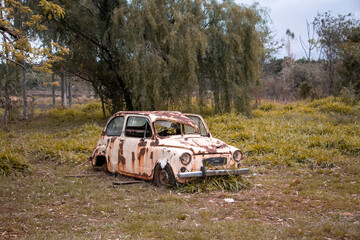 veh&iacute;culo abandonado