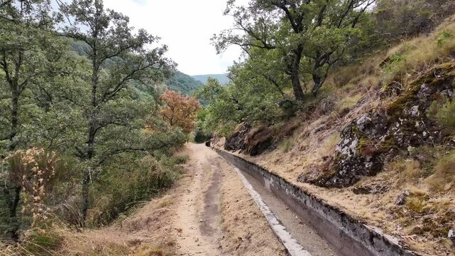 Senderismo en la ruta de la chorrera