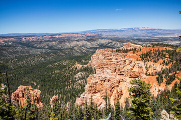 Beautiful scenery at Bryce Canyon from the Rim Trail.