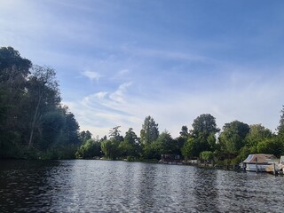 Fototapeta premium Sicht auf den Müggelspree - Fluss in Berlin Rahnsdorf