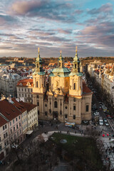 Obraz premium Beautiful winter sunset in Prague