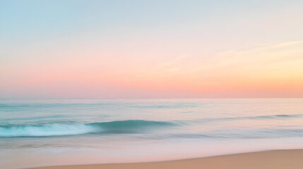 Obraz premium A serene beach at dawn with soft pastel colors in the sky.