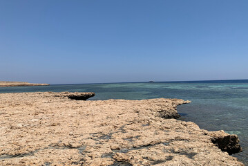 sea and rocks