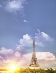 Fototapeta premium Eiffel tower and beautiful sky.