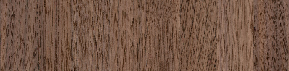 Warm Canaletto walnut veneer with intricate wood patterns