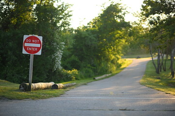 Do not enter red sign