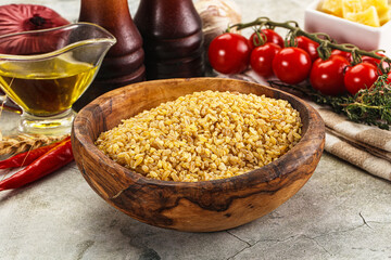 Dry wheat bulgur fow cooking