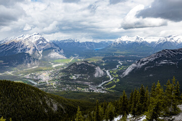 Obraz premium View of Banff Town from Sulphur Mountain, Canada