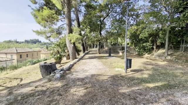 Parco di Villa  Coppetti a Castelbellino nelle Marche in Italia