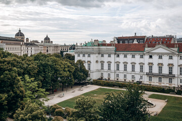 Fototapeta premium Vienna, Austria - August 6, 2024: Beautiful square and facades in the center of Vienna, in the museum quarter