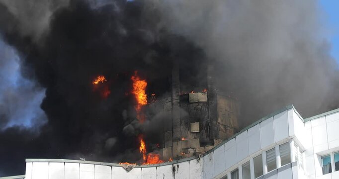 Fire in the penthouse of a high-rise residential building in the Fishing Village of Kaliningrad