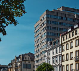 Fototapeta premium large office complex, as it has double the height of neighboring historic buildings and is located right in the middle