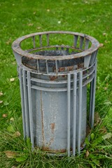 public trash can on city street filled with garbage. plastic waste in trash can container. concept of waste recycling in city. environmental pollution. recycling garbage, biodegradable plastic