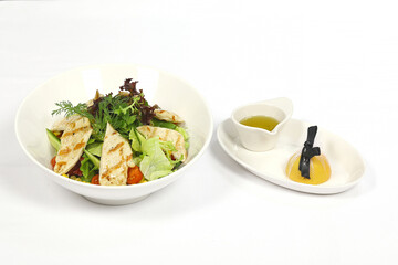 chicken salad with vegetables