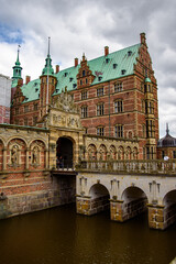 Obraz premium Frederiksborg Castle, the seat of the Danish kings in Hillerod, Denmark
