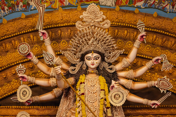 Obraz premium Subho mahalaya, An idol of Goddess Durga decorated in Pandal. Durga Puja is biggest religious festival of Hinduism and for bengalis and is now celebrated worldwide.