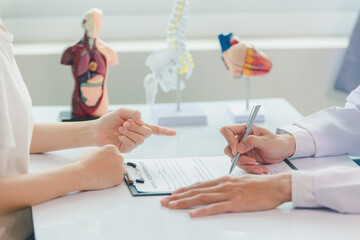 Doctors give annual health check-ups to patients. Many items. Health check-up guidelines.
