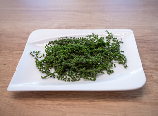 Nettle seeds are considered a superfood. They have a high content of health-promoting bioactive substances, similar to seaweed, chia seeds, ginger, garlic, black currants or cabbage.