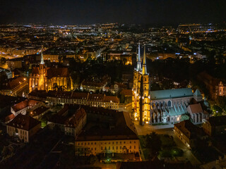 Wrocław widziany z lotu ptaka nocą © Karol