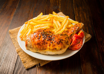 Muslo de pollo con patatas